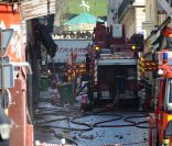 L'Élysée montmartre en proie aux flammes le 22 avril 2011 à Paris