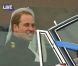 Le Prince William et la Princesse Catherine font une sortie surprise en Aston Martin Volante, tout juste mariés, à Buckingham Palace, le 29 avril 2011