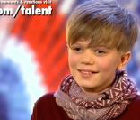 Le jeune Ronan Parke, 12 ans, bluffe le jury de  Britain's Got Talent ,  samedi 30 avril sur le plateau de ITV.