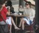 Rachel Bilson s'amuse avec son chien alors qu'elle déjeune au Little Dom's à Los Feliz le 15 avril 2011
 &nbsp; 