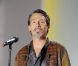 Florent Pagny, sur le plateau de Vivement dimanche, animé par Michel  Drucker. Il s'agit de l'émission du dimanche 8 mai, enregistrée à Paris  le mardi 3 mai.