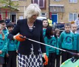 Camilla Parker Bowles lance une campagne de sensibilisation au recyclage et à la propreté des quartiers. 5 mai 2011, à Londres