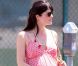 Selma Blair continue son défilé dans de jolies robes ethniques et ne délaisse pas la mode quelques jours avant son accouchement. Los Angeles, le 4 mai 2011