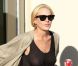Lindsay Lohan entame ses travaux d'intérêt général... sans soutien-gorge !