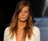 La séduisante Daria Werbowy est canadienne d\'origine ukrainienne et polonaise. Un mélange qui rapporte gros ! Paris, 29 septembre 2010<br />