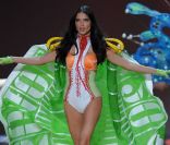 Avec son corps de rêve, Adriana Lima est l'un des Anges Victoria's Secret. New York, 10 novembre 2010 