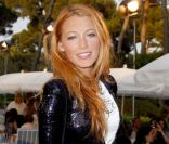 Blake Lively éblouit au Défilé Croisière de Chanel. Antibes, 9 mai 2011