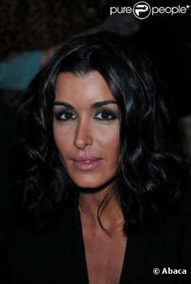 La magnifique chanteuse Jenifer s'est confiée à Paris Match en kiosque jeudi 12 mai 2011. Son dernier album, les critiques, ou encore sa relation avec Nolwenn Leroy, elle dit tout !