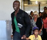 Fini les vacances à Miami ! Seal, Heidi Klum et leurs quatre bambins sont de retour à Los Angeles le 12 mai 2011