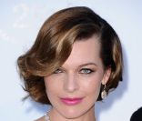 La superbe Milla Jovovich lors du gala de l'amfAR au Cap d'Antibes le 19 mai 2011