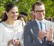 Victoria et Daniel de Suède étaient en visite à Ockelbo, le village d'enfance du prince Daniel, du 19 au 21 mai 2011. Des moments de rencontres, de détente, de fantaisie, de tendresse... et de retrouvailles avec la famille du prince !