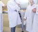 Le 20 mai 2011, Victoria et Daniel de Suède découvrait une usine de confection de pancakes, et profitaient d'une formation en accéléré !