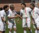 Patrick Bruel et Michaël Youn chaussent les crampons... Attention les yeux !