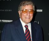  Tony Bennett à la soirée organisée par la Société du Cinéma et Gucci à New York, le 1er juin 2011 