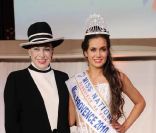 Geneviève de Fontenay et Barbara Morel, à Paris, pour l'élection de Miss Nationale 2011, en décembre 2010.