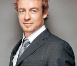 Simon Baker ( The Mentalist ) est l'acteur de série télé le plus glamour, selon le sondage  Télé 7 Jours  du lundi 6 juin.