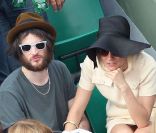 Sienna Miller et son nouveau boyfriend Tom lors de la finale du tournoi de Roland-Garros, le 5 juin 2011.