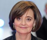 Cherie Blair à l'occasion de l'avant-première anglaise de  Il n'est jamais trop tard , au Westfield Centre de Londres, le 6 juin 2011.