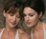 Sophie Marceau et Monica Bellucci dans  Ne te retourne pas , sorti en 2009 et diffusé le lundi 13 juin à 20h40 sur TPS Star.