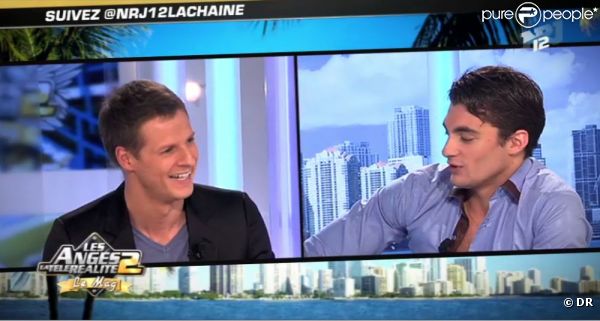 Marvin et Matthieu Delormeau sur le plateau des anges de la télé réalité 2 - le mag, sur NRJ 12, mardi 14 juin.