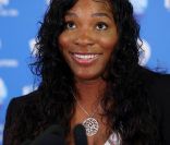 Serena Williams en conférence de presse à Eastbourne le 13 juin 2011, tournoi dans lequel elle a effectué une rentrée victorieuse le 14 juin après pas loin d'un an d'absence.