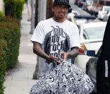 Carey Hart ne quitte pas sa petite fille Willow Sage, née le 2 juin 2011, une seconde ! Los Angeles, 15 juin 2011