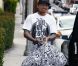Carey Hart ne quitte pas sa petite fille Willow Sage, née le 2 juin 2011, une seconde ! Los Angeles, 15 juin 2011