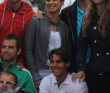  Xisca Perello, en couple avec le champion depuis quatre ans, a désormais sa place au sein du clan Nadal. 
 Rafael Nadal est allé fêter son triomphe de Roland-Garros 2011 à Disneyland Paris, le 6 juin 2011. Ses proches et sa petite amie Xisca Perello en étaient. 