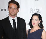 Dita Von Teese et Louis-Marie de Castelbajac, un couple assorti, lors d'un dîner de l'amfAR à Paris au Pavillon Gabriel le 23 juin 2011