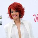 Rihanna chute sur scène lors d'un concert !