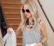  Rachel Zoe choisit des articles pour son petit garçon Skyler  chez Bonpoint à Los Angeles, le 23 juin 2011. 