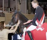 <p>La princesse Caroline de Hanovre lors du Jumping International de Monaco à Monte-Carlo le 25 juin 2011</p>