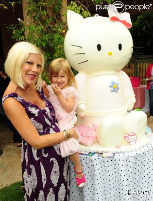 Tori Spelling a organisé une belle surprise pour les trois ans de sa fille, Stella.