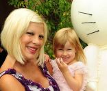 Tori Spelling a organisé une belle surprise pour les trois ans de sa fille, Stella.<br />