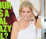 Julie Bowen lors de l'avant-première d'Horrible Bosses au Grauman's Chinese Theater à Los Angeles le 30 juin 2011 