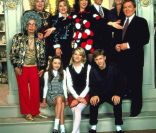 Le casting au grand complet de la série Une Nounou d'enfer