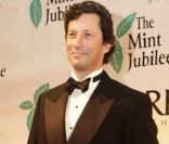 Charles Shaughnessy jouait Maxwell Sheffield dans la série Une Nounou d'enfer