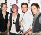 McFly au déjeuner O2 Silver Clef à Londres le 1er juillet 2011