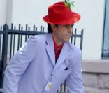 Sacha Baron Cohen fait le pitre en gigolo le 30 juin 2011 dans New York 