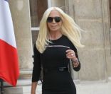 Donatella Versace a assisté à la décoration d'Anna Wintour par Nicolas Sarkozy le 6 juillet 2011 à l'Elysée.