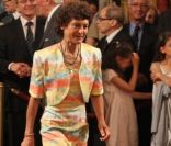 Jeannie Longo, Commandeur de la légion d'honneur, décorée par Nicolas Sarkozy le 6 juillet 2011 