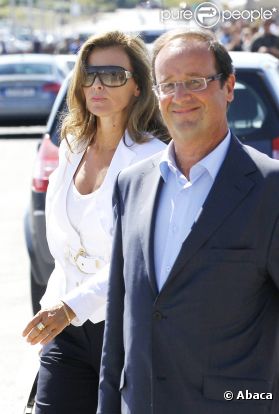Valérie Trierweiler et François Hollande à la Rochelle en août 2010 