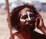 David Ngoombujarra dans Crocodile Dundee à Los Angeles