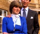 Après la bague de fiançailles, Kate Middleton continue de recevoir du prince William l'héritage de Lady Di : des boucles d'oreilles saphir et diamants, qu'elle a portées à Wimbledon et lors de leur Royal Tour 2011. 