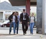 Les premières images officielles de Killer Joe, de William Friedkin, avec Matthew McConaughey, Emile Hirsch et Juno Temple (image Comingsoon) 