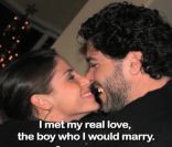 Soleil Moon Frye et son mari Jason Goldberg dans sa vidéo promo pour son livre Happy Chaos
