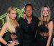 Paris Hilton passe un moment festif avec sa soeur Nicky et Jean-Roch au VIP Room de Jean-Roch, à Saint-Tropez. Août 2011