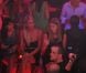 Paris Hilton et sa soeur Nicky, déchaînées au VIP Room, à Saint-Tropez. Août 2011