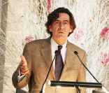 Luc Ferry en 2009. 