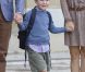 Prêt pour son premier jour de classe à l'école primaire de Gentofte, vendredi 12 août 2011, le prince Christian, 5 ans, fils du prince Frederik et de la princesse Mary de Danemark, a posé devant le palais d'Amalienborg et répondu avec impertinence aux questions des journalistes.